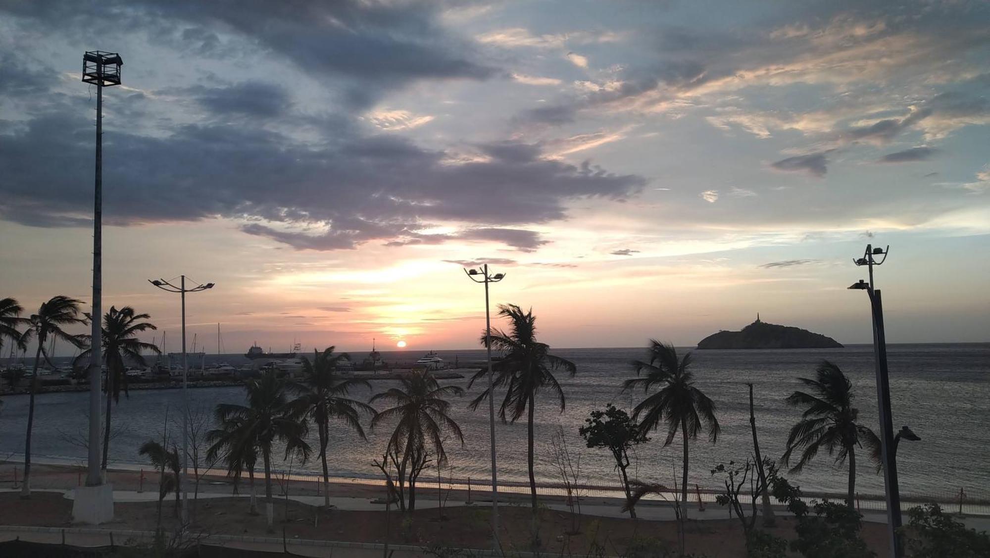 Panamerican Hostel Santa Marta Dış mekan fotoğraf